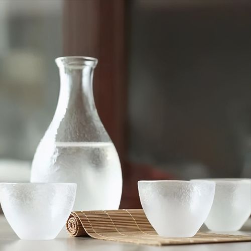 酒水营销丨中高端白酒企业市场营销策略研究——从品牌塑造到渠道深耕的实战路径